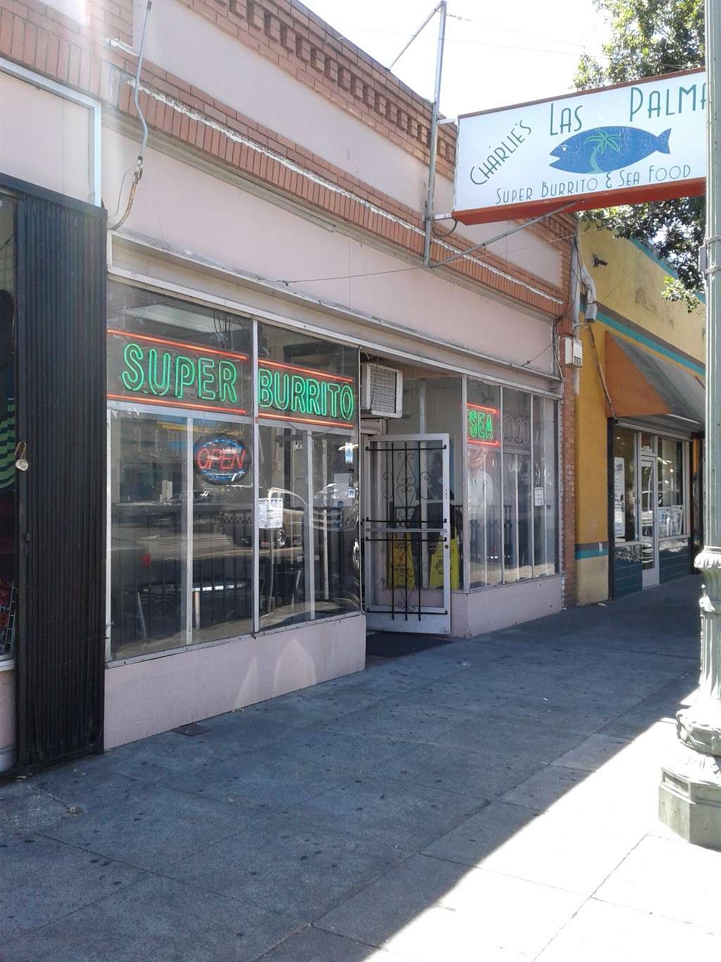 Charlies Las Palmas Restaurant | 5941 MacArthur Blvd, Oakland, CA 94605 | Phone: (510) 639-7220