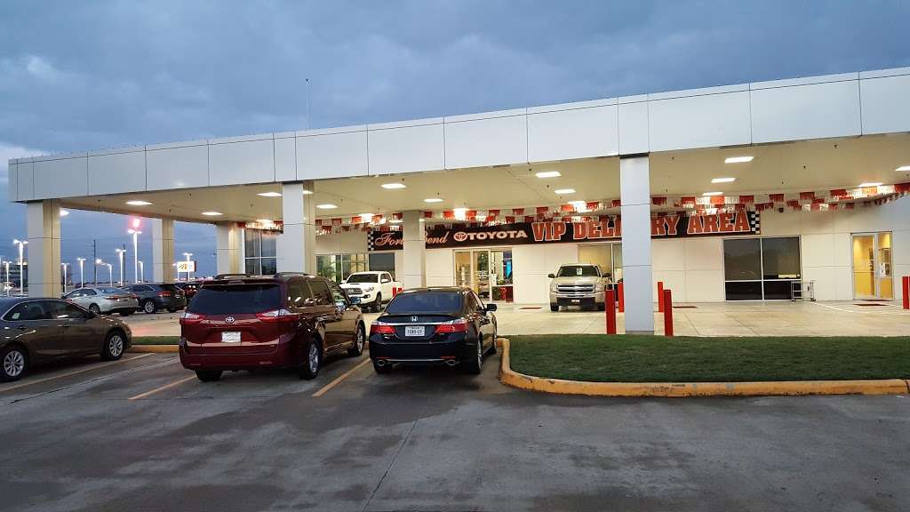 Fort Bend Toyota | 20465 Southwest Fwy, Richmond, TX 77469, USA | Phone: (281) 341-5900