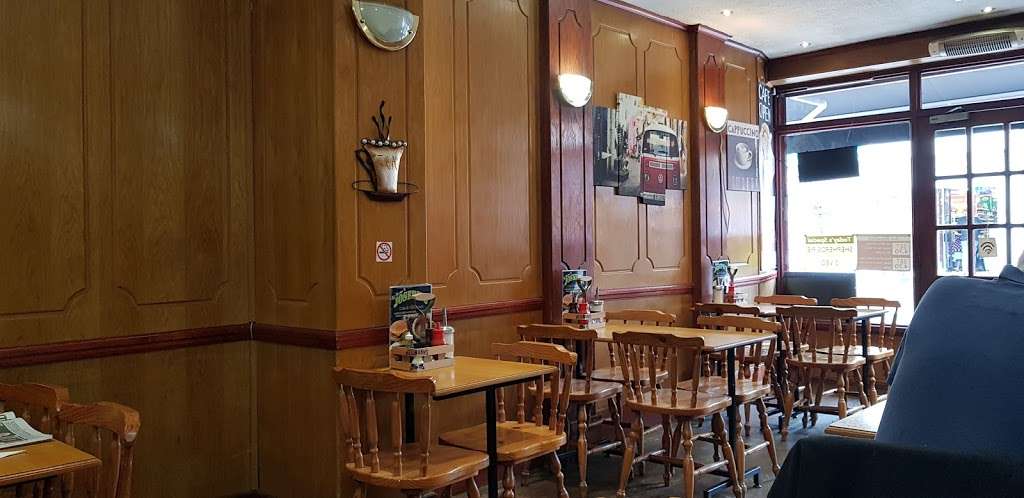 Josephs Cafe & Restaurant London | 137 Stoke Newington High St, Stoke Newington, London N16 0NY, UK | Phone: 020 7254 6668