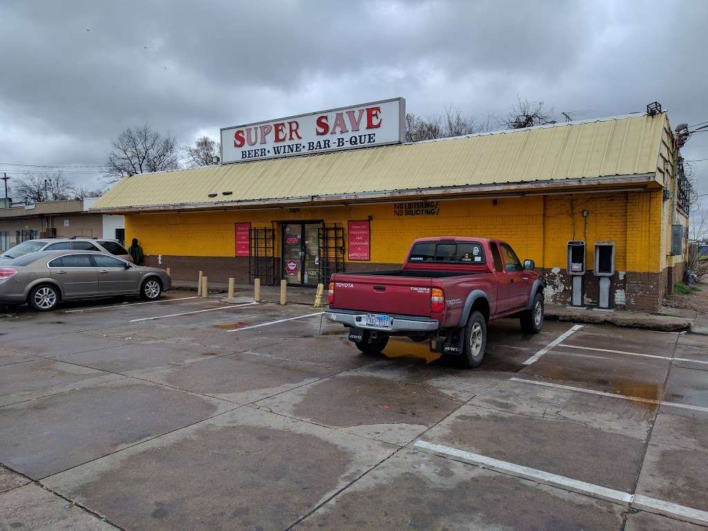 Super Save Beer & Wine | 3629 Holmes St, Dallas, TX 75215, USA | Phone: (214) 426-0067