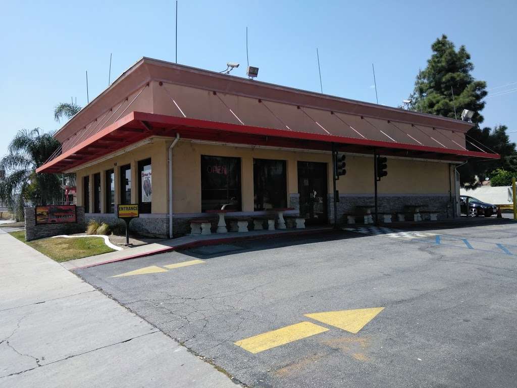 Michaels Burgers | 940 W Highland Ave, San Bernardino, CA 92405, USA | Phone: (909) 881-1992