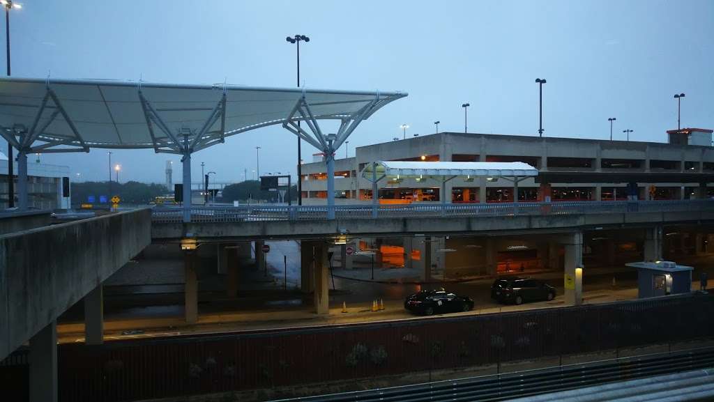 Terminal E2-E16 | Irving, TX 75063, USA