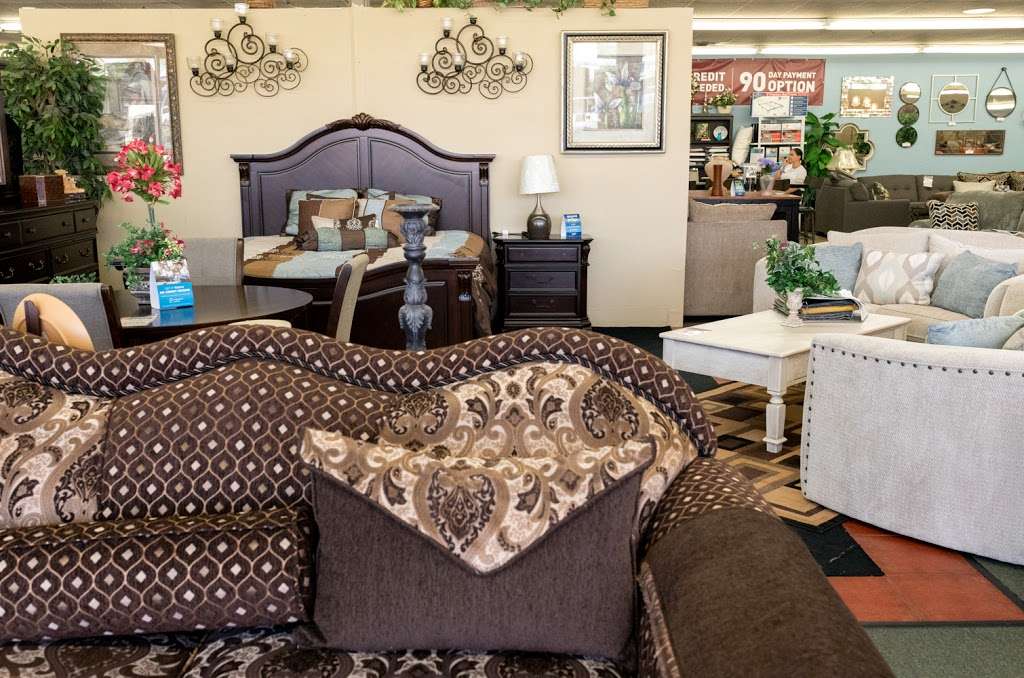 Vivians Quality Furniture | 845 E Valley Pkwy, Escondido, CA 92025, USA | Phone: (760) 738-6068