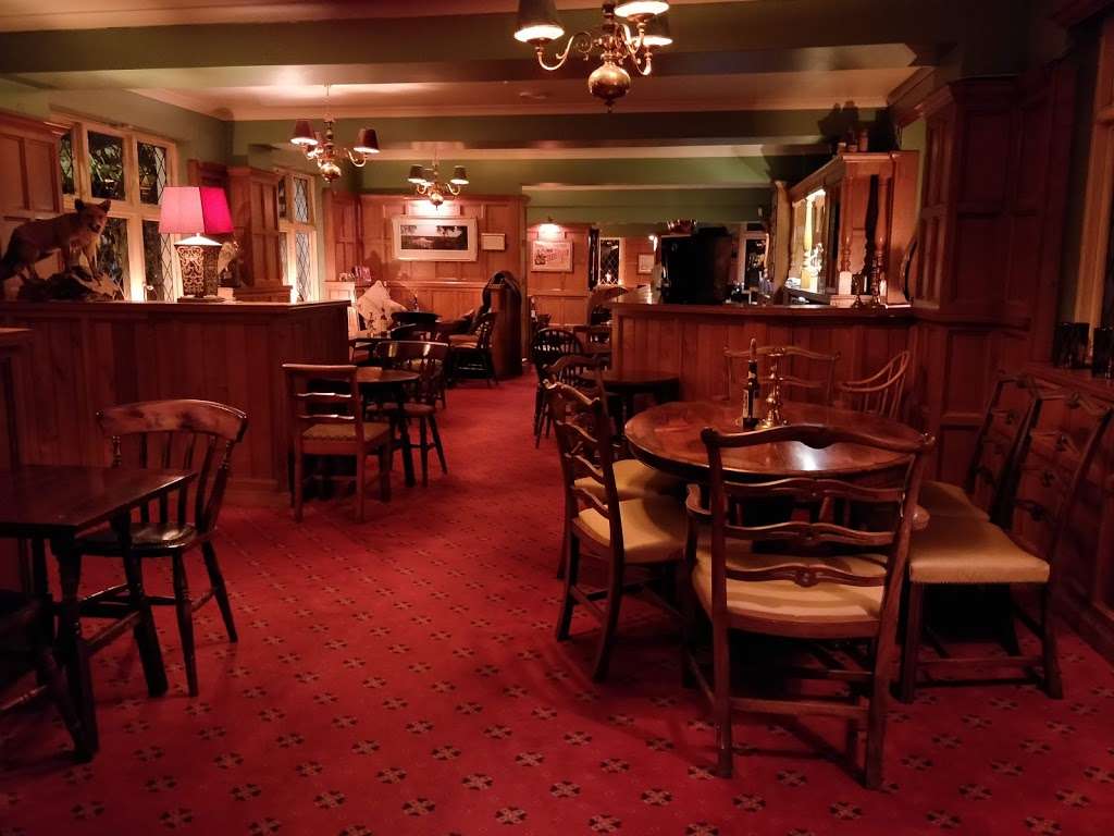 Rose Of York Pub and Accommodation Richmond | Samuel Smiths Bre | Petersham Rd, Richmond TW10 6UY, UK | Phone: 020 8948 5867