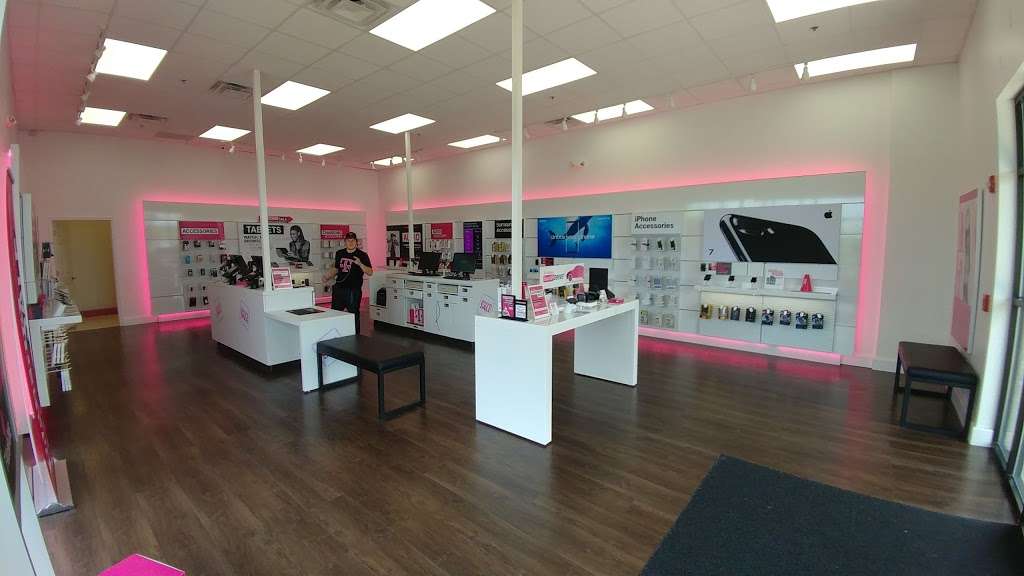 T-Mobile | 190 Forty Foot Rd Suite 100, Hatfield, PA 19440, USA | Phone: (267) 663-7061