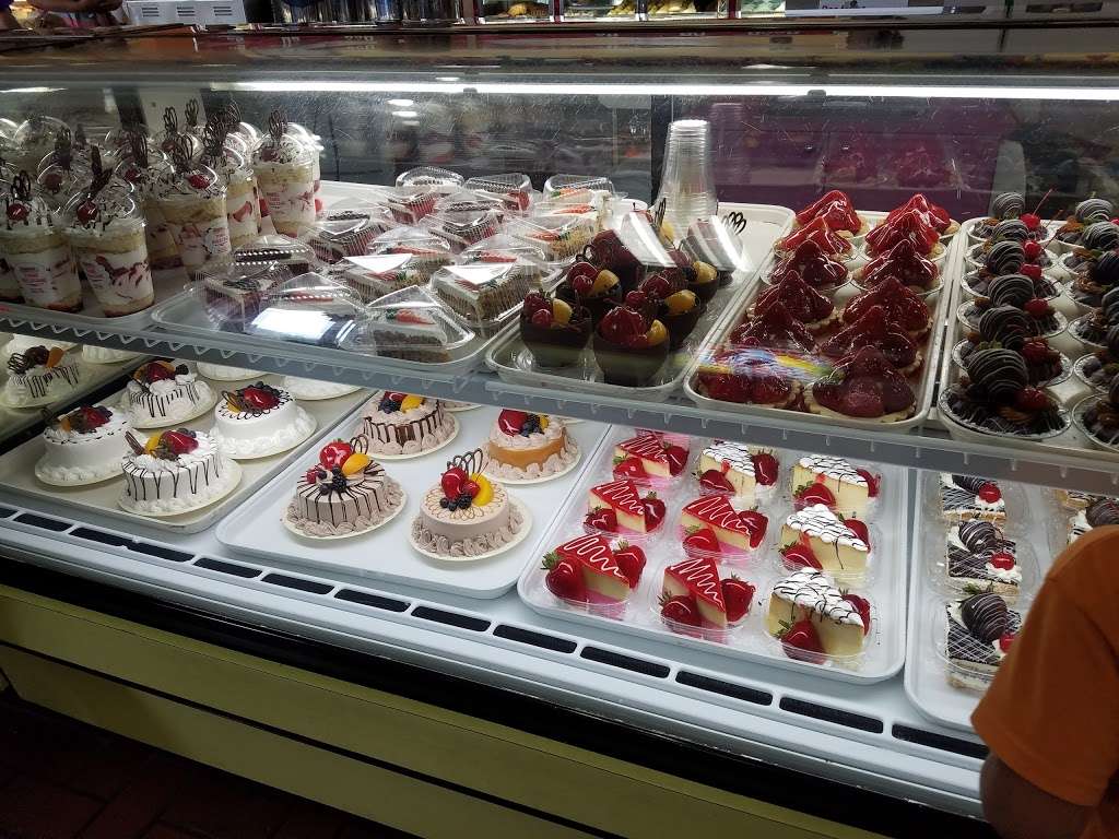 Arandas Bakery | 11919 Eastex Fwy, Houston, TX 77039, USA | Phone: (281) 227-3600