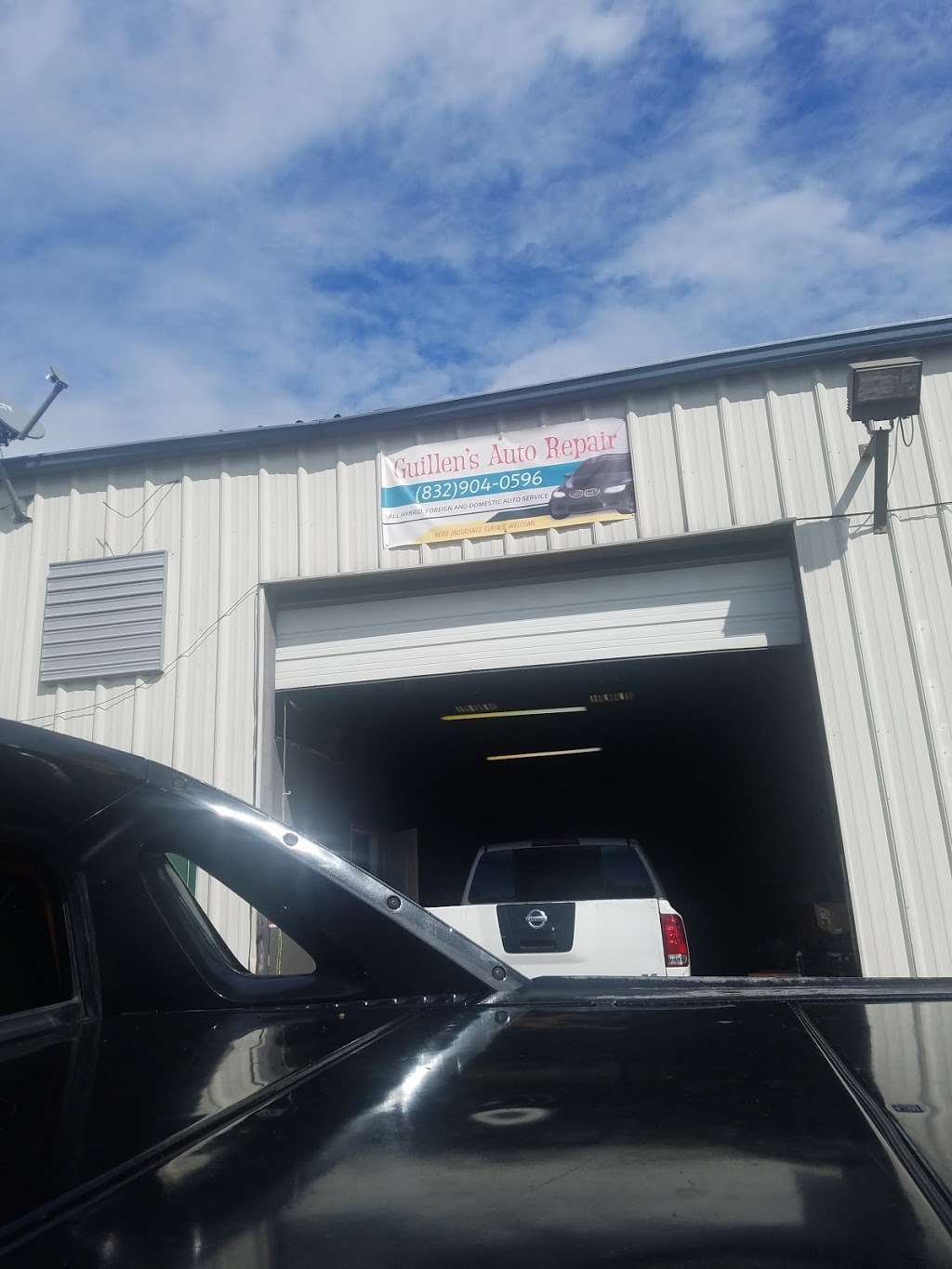 Guillen Auto Repair all Foreign/Domestic/Hybrid Cars | 8424 S Breeze Dr #104, Houston, TX 77071, USA | Phone: (832) 904-0596