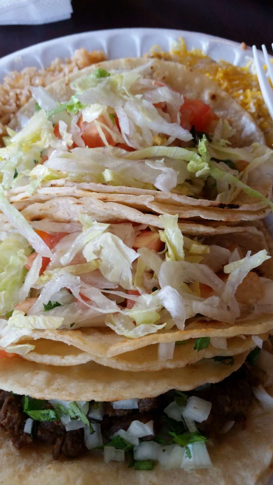 Taco Samich | 211 E Tehachapi Blvd, Tehachapi, CA 93561, USA | Phone: (661) 823-8947