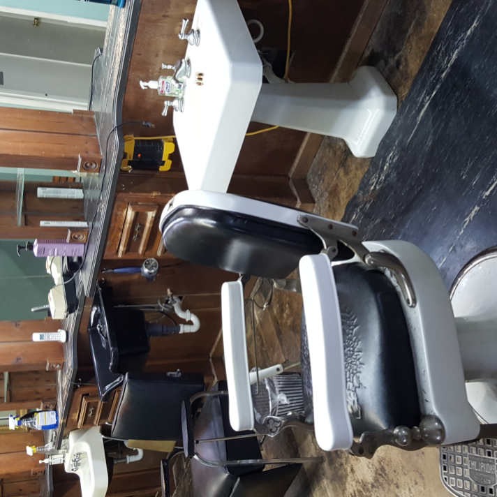 Old Time Barber Shop | 2200 Bandera Rd #115, San Antonio, TX 78228, USA | Phone: (210) 782-0076