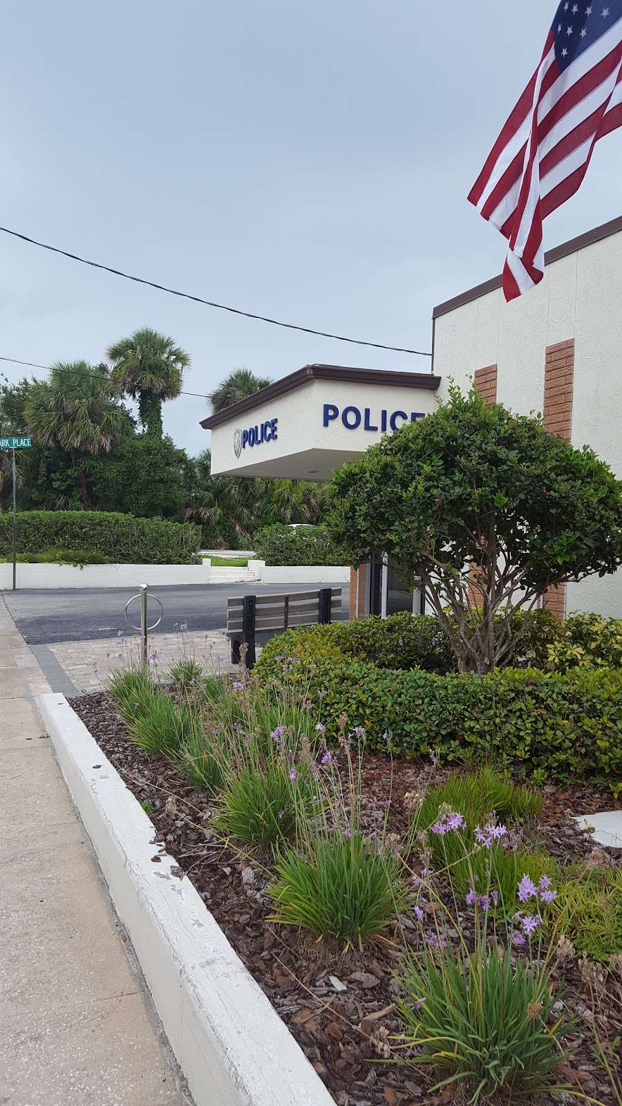Edgewater Police Department | 135 E Park Ave, Edgewater, FL 32132 | Phone: (386) 424-2400
