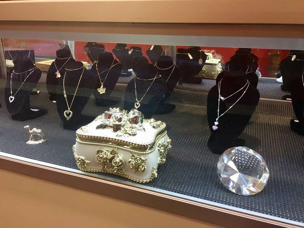 Krish Jewelers | 773-C Roosevelt Ave, Carteret, NJ 07008 | Phone: (732) 541-4195