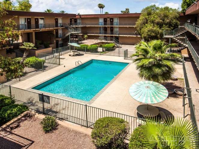 Coconut Grove Apartments | 2030 W Indian School Rd, Phoenix, AZ 85015, USA | Phone: (602) 264-1354