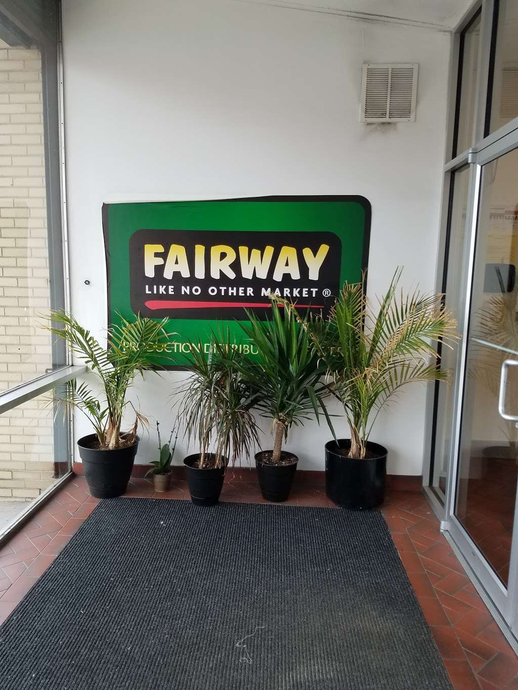 Fairway Market PDC | 400 Walnut Ave, The Bronx, NY 10454, USA | Phone: (929) 227-3600