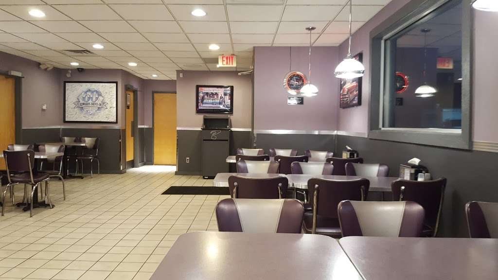 Edwards Drive-In Restaurant | 2126 S Sherman Dr, Indianapolis, IN 46203, USA | Phone: (317) 786-1638