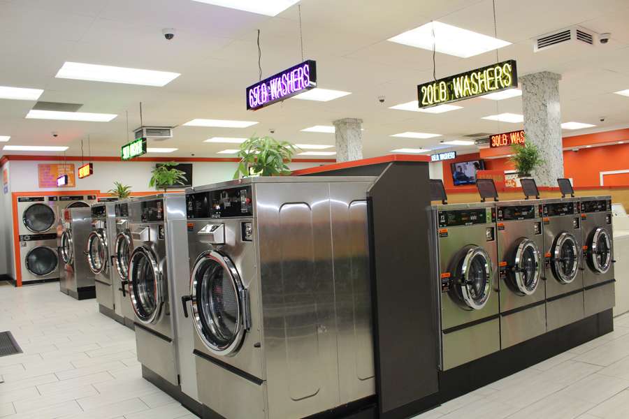 LC Starwash Coin Laundry | 10722 Beverly Blvd R,S,T, Whittier, CA 90601, USA | Phone: (562) 781-3386