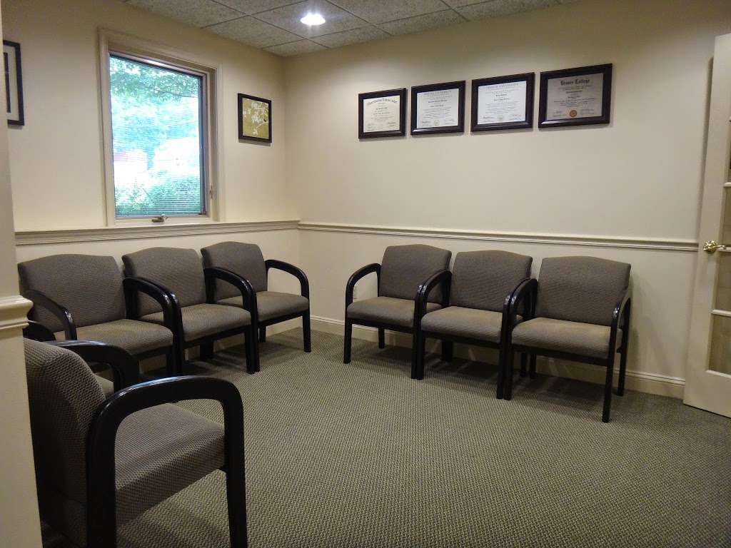 Bucks Dental Associates | 4 Meadowbrook Ln, Chalfont, PA 18914, USA | Phone: (215) 997-5550