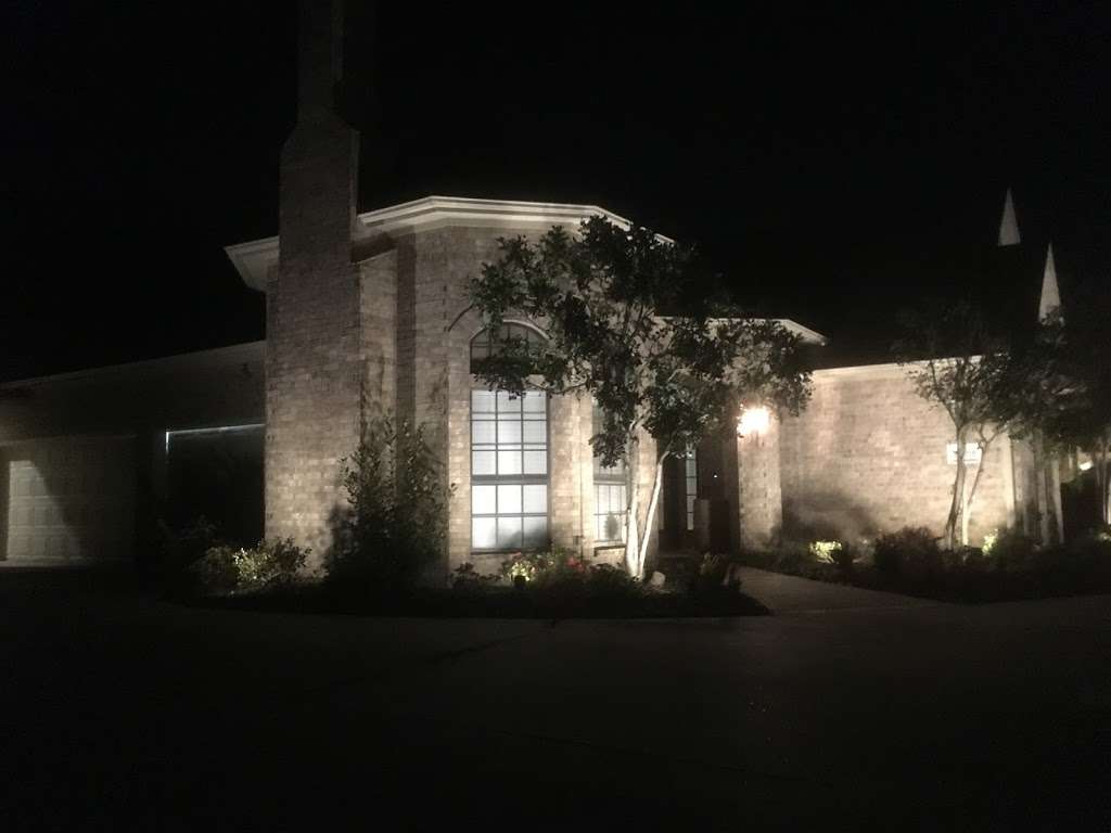 Majestic Lighting Design | 2369 W Settlers Way, Spring, TX 77380, USA | Phone: (281) 886-7660