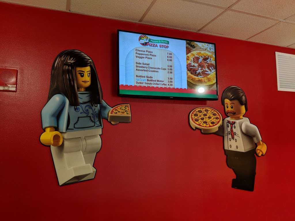 Pepper & Ronis Pizza Stop | Legoland, Cypress Gardens, FL 33884, USA