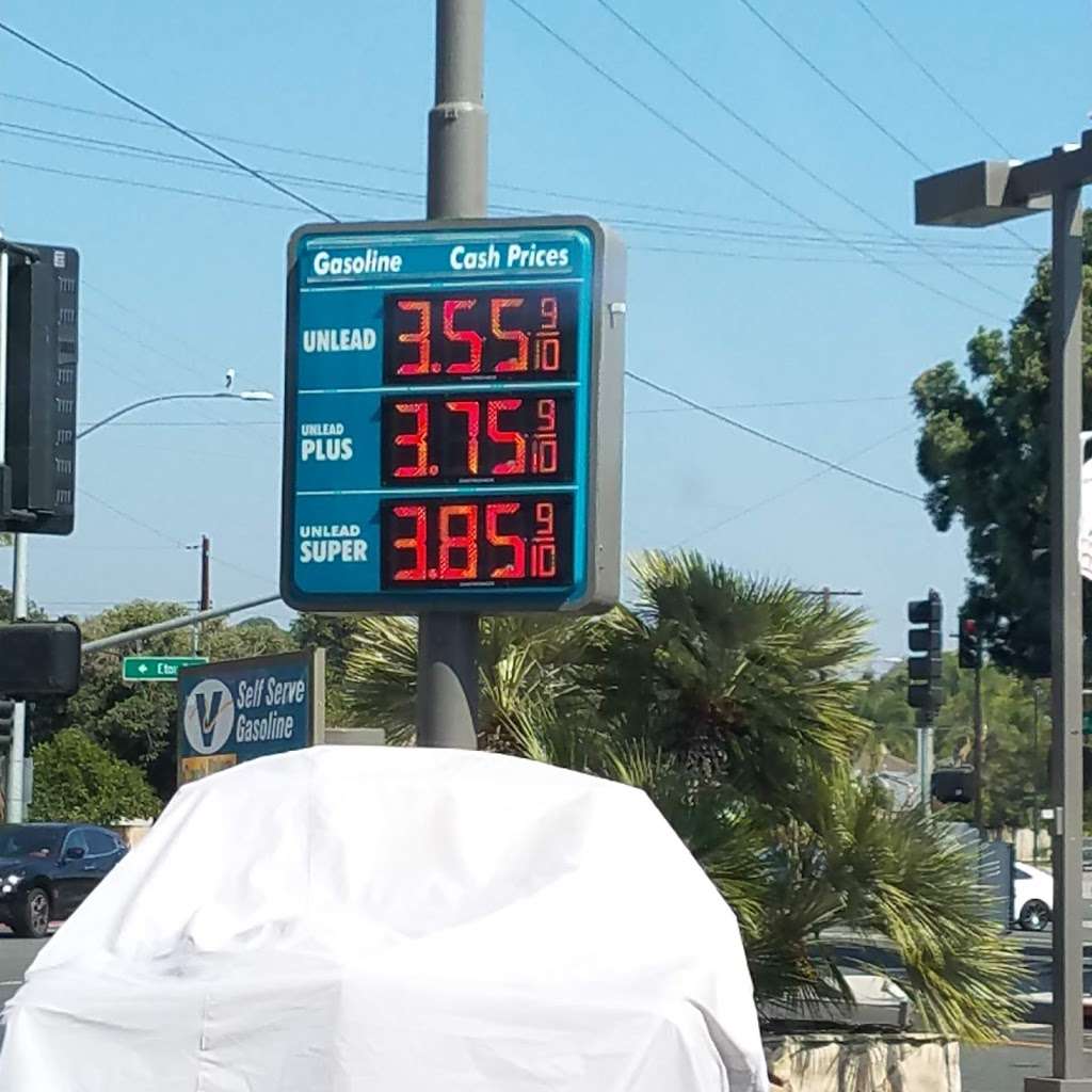 Valero | Burbank, CA 91504, USA