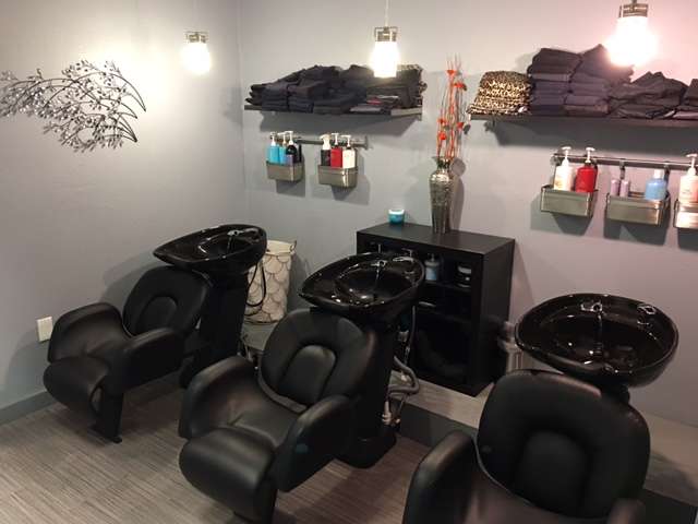 Sammys Salon and Spa | 20669 W Lake Houston Pkwy, Atascocita, TX 77346, USA | Phone: (281) 812-6164