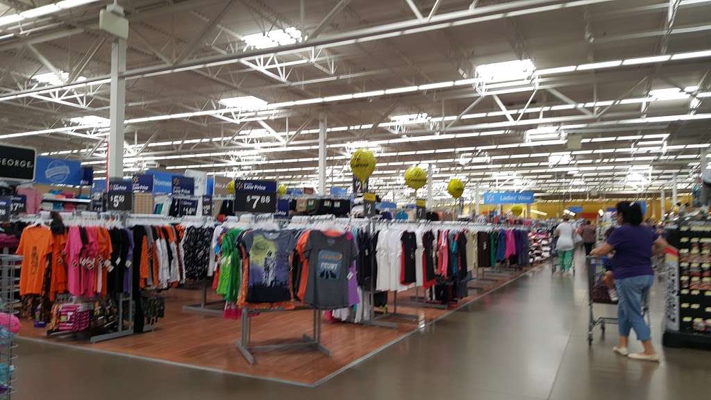 Walmart Supercenter | 2680 IL-83, Round Lake Beach, IL 60073, USA | Phone: (847) 265-3687