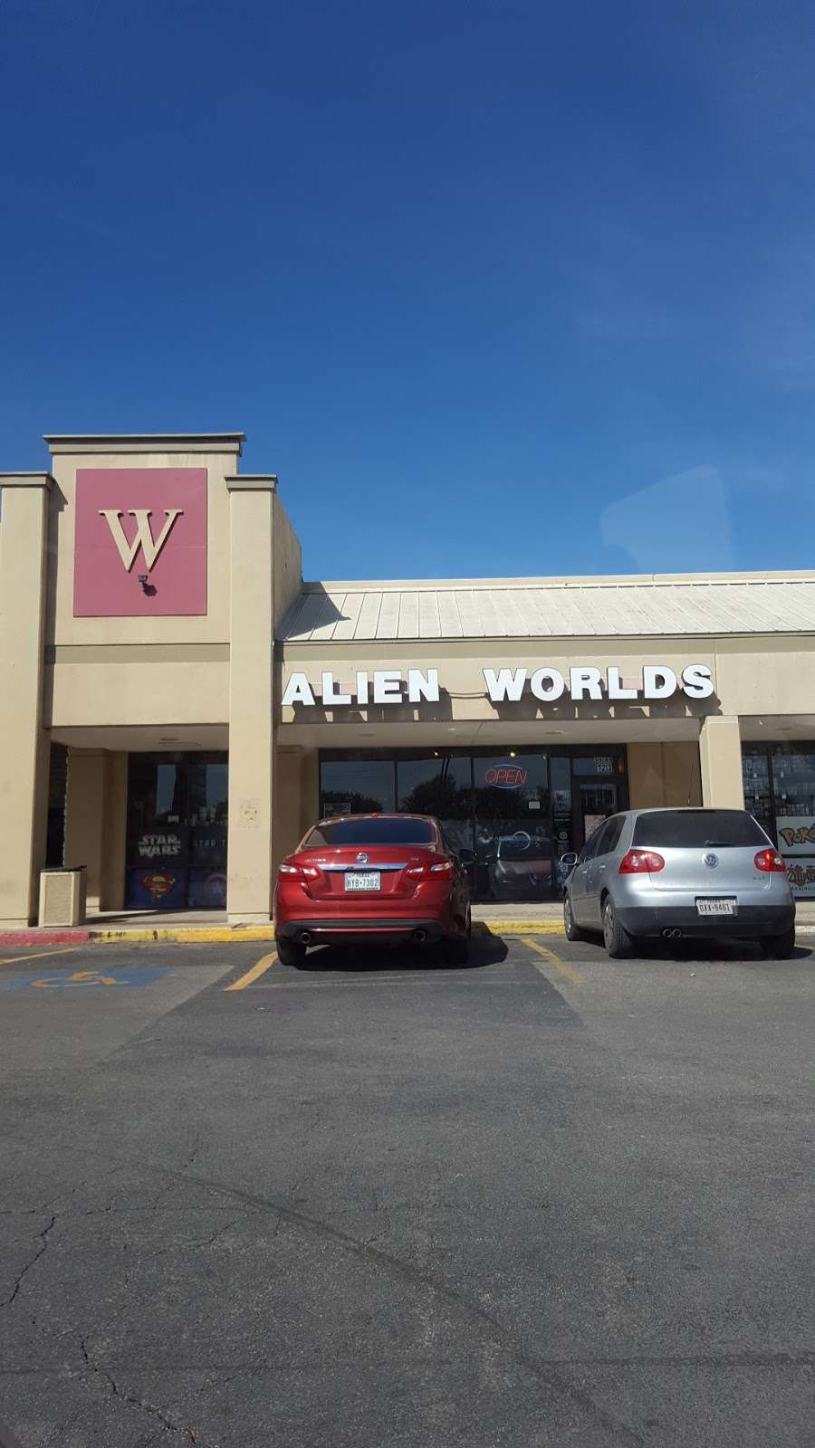 Alien Worlds | 1255 SW Loop 410 #123, San Antonio, TX 78227, USA | Phone: (210) 674-1700