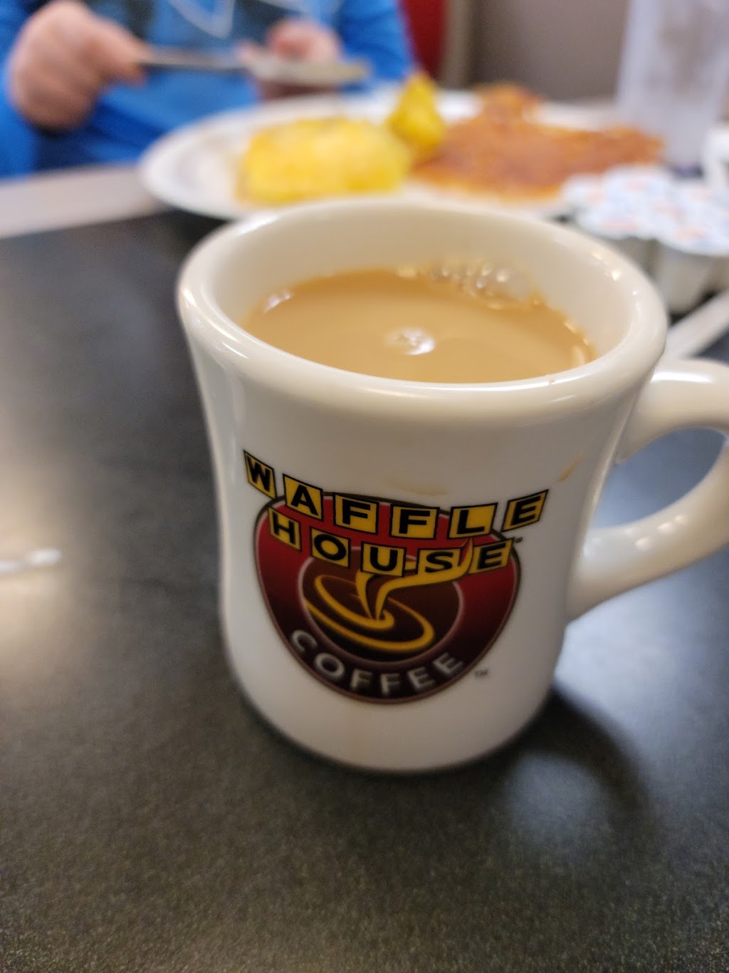 Waffle House | 1910 N Collins St, Arlington, TX 76011, USA | Phone: (817) 274-6021