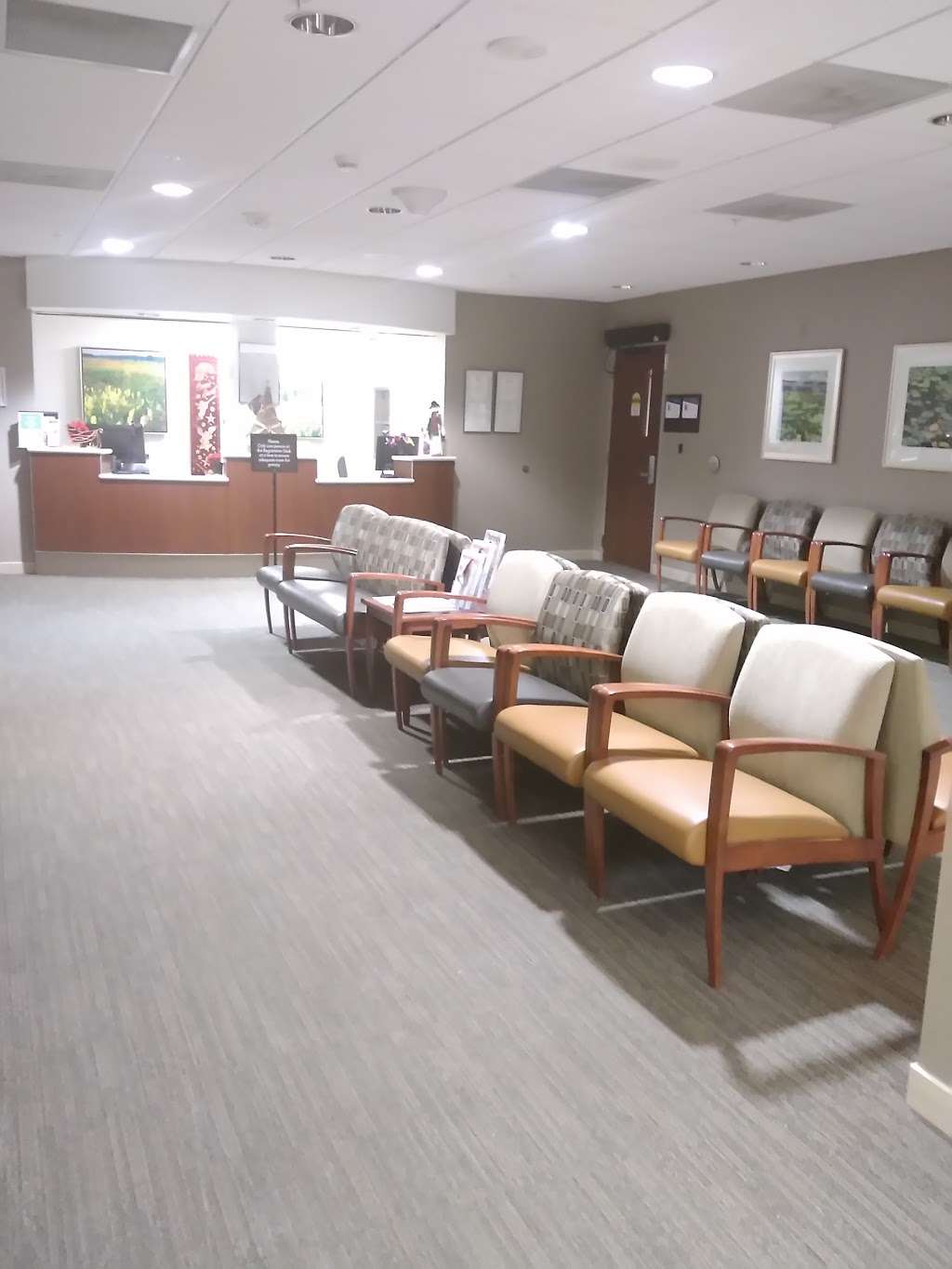 Mercyhealth Hospital and Medical Center–Walworth | N2950 WI-67, Lake Geneva, WI 53147, USA | Phone: (262) 245-0535