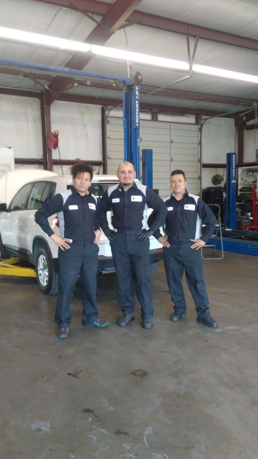 Sun Express Auto Repair & Body | 11169 Denton Dr, Dallas, TX 75229, USA | Phone: (469) 522-0520