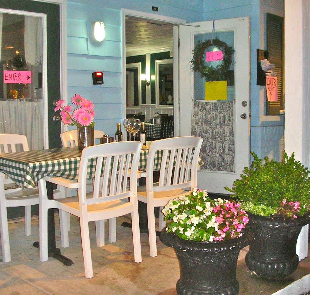 Lizzies Cafe & Bistro 142nd St. | 14203 Coastal Hwy, Ocean City, MD 21842, USA | Phone: (410) 250-7200