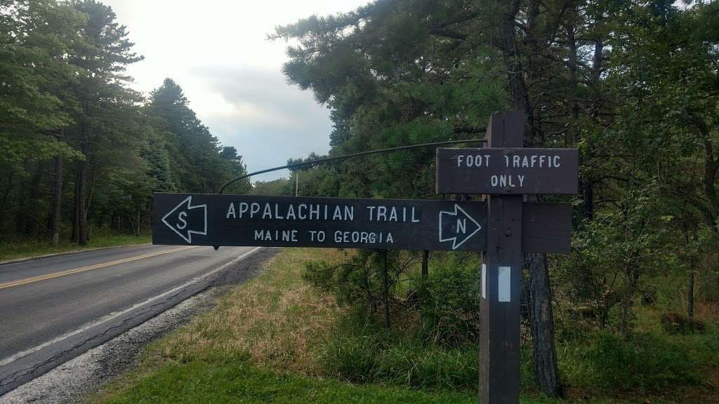 Big Flats Appalachian Trail Parking Lot | 2749 Shippensburg Rd, Biglerville, PA 17307, USA