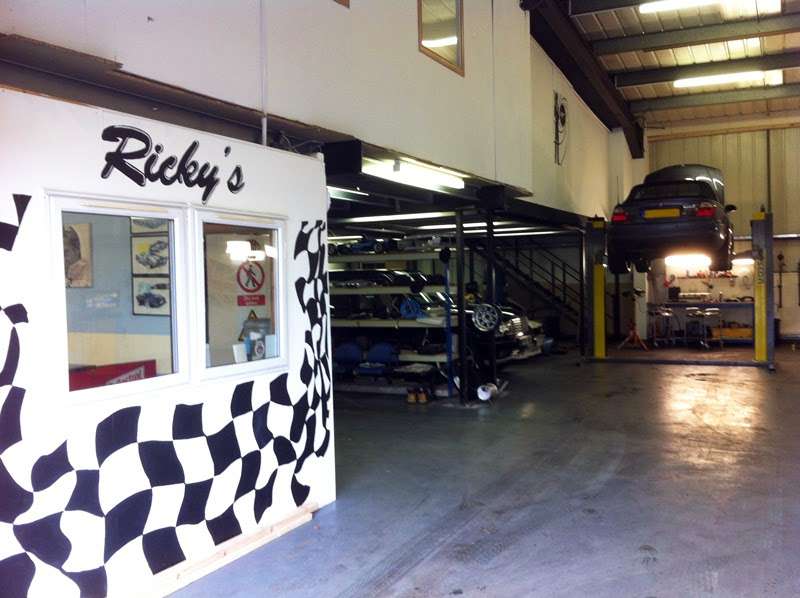 Rickys Service & Mot Centre Ltd | Unit 9, Gemini House Ash Industrial Estate, Flex Meadow, Harlow CM19 5TJ, UK | Phone: 01279 444443