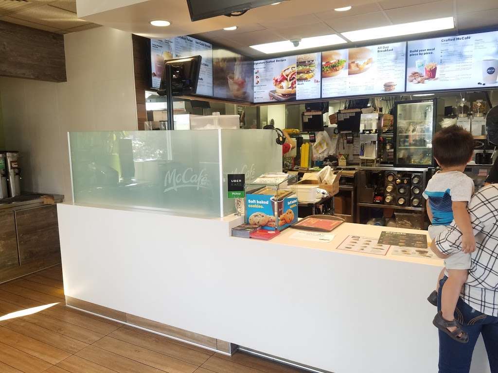 McDonalds | 931 Sepulveda Blvd, Torrance, CA 90502, USA | Phone: (310) 539-3102