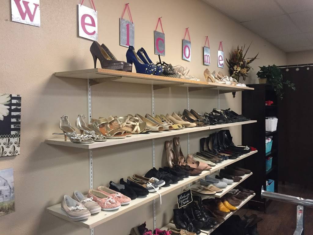 The Outlet | 1000 E Main St Ste 303, Midlothian, TX 76065, USA | Phone: (972) 935-6645