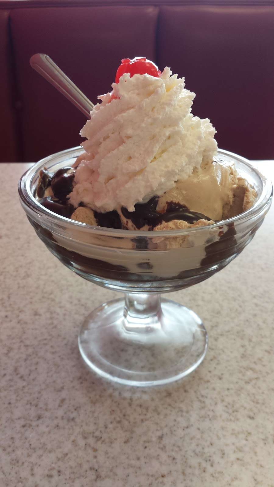 Oberweis Ice Cream and Dairy Store | 1018-20 S York Rd, Elmhurst, IL 60126 | Phone: (630) 782-0141