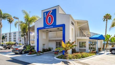 Motel 6 San Diego, CA - Hotel Circle - Mission Valley | 2424 Hotel Cir N, San Diego, CA 92108, USA | Phone: (619) 296-1612