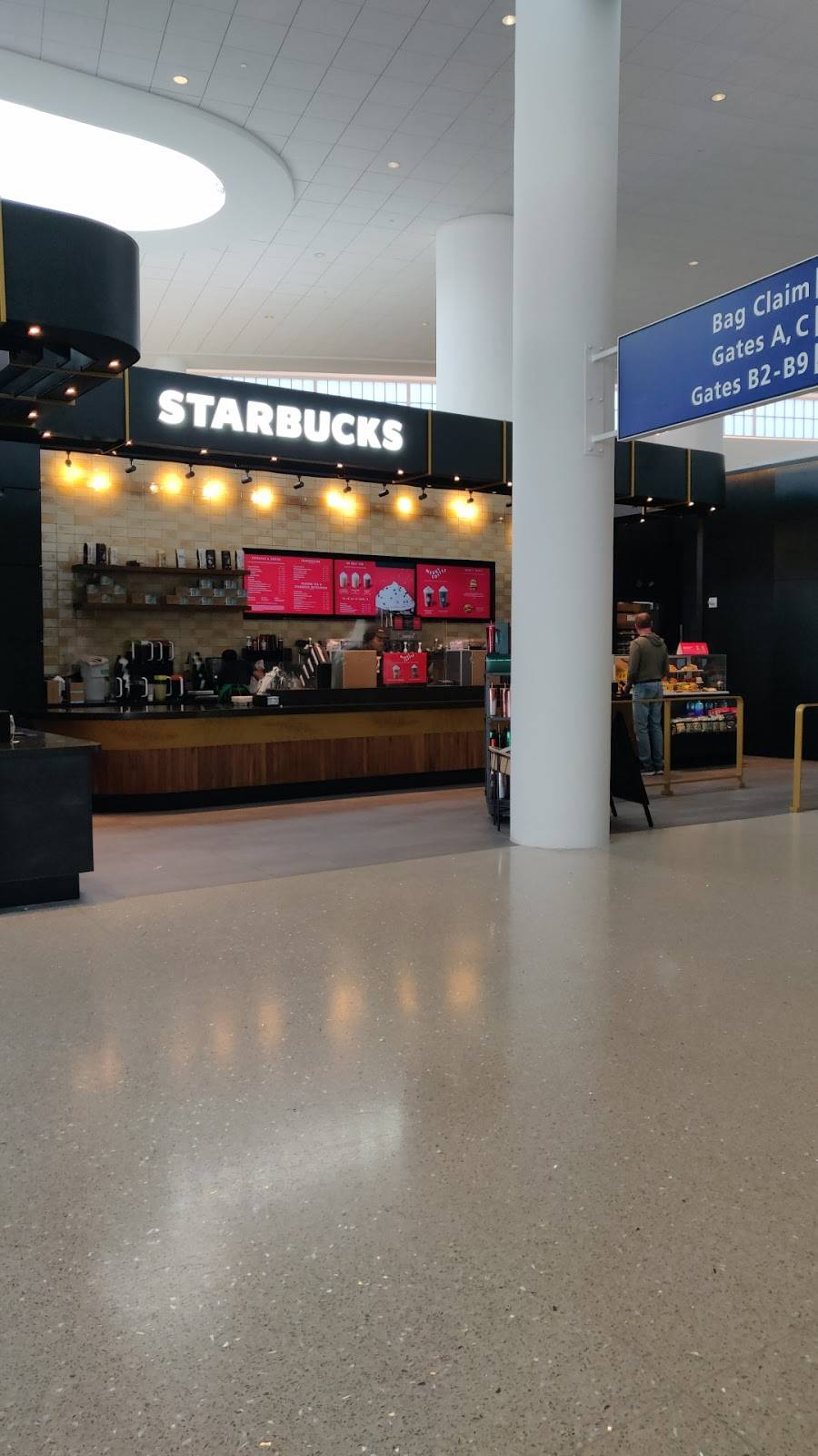 Starbucks - cafe  | Photo 1 of 4 | Address: 900 Airline Dr, Kenner, LA 70062, USA | Phone: (877) 421-9062