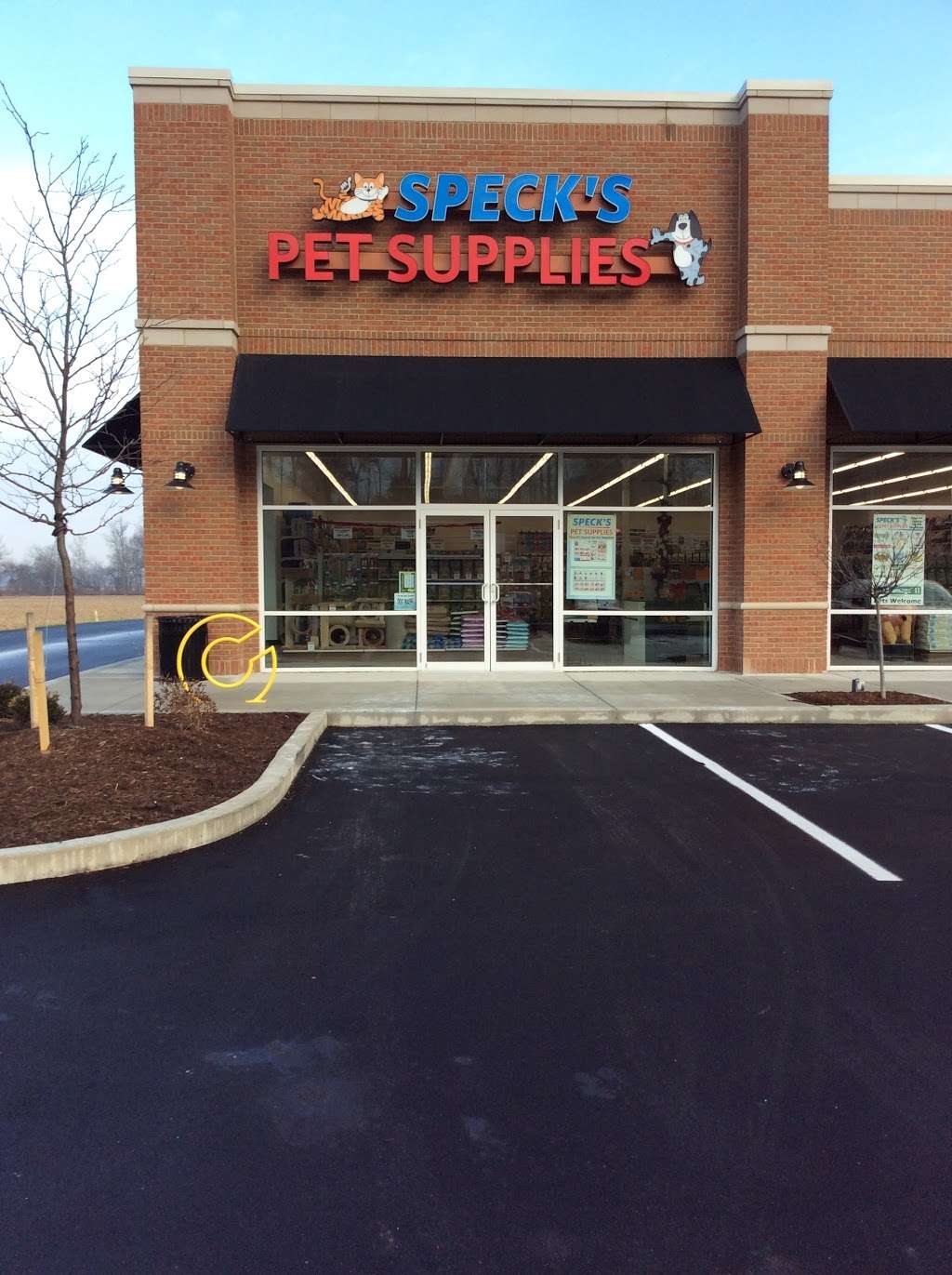 Specks Pet Supplies | 3860 W Carlos Folger Dr, Columbus, IN 47201 | Phone: (812) 565-9100