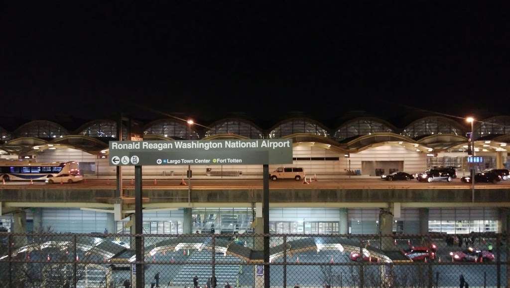 Ronald Reagan Washington National Airport Metro Station | Arlington, VA 22202, USA