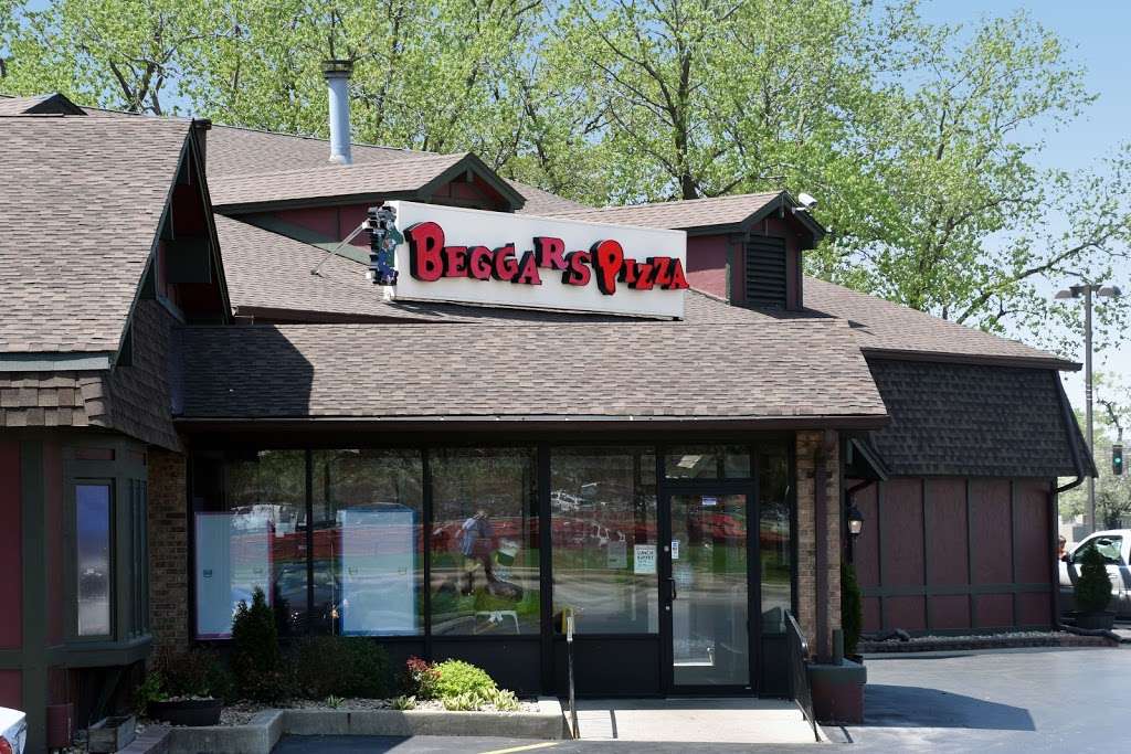 Beggars Pizza - Kedzie | 12700 S Kedzie Ave, Blue Island, IL 60406 | Phone: (708) 385-1234