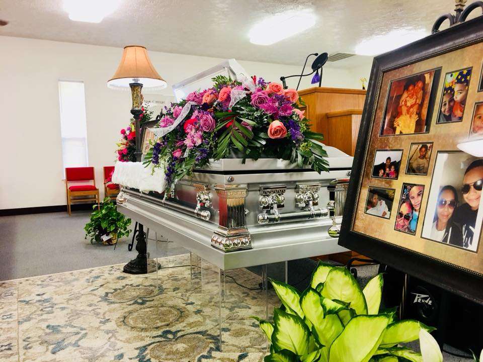 Lakeside Memorial Funeral Home | 703 N Brooks St, Brazoria, TX 77422, USA | Phone: (979) 798-5253