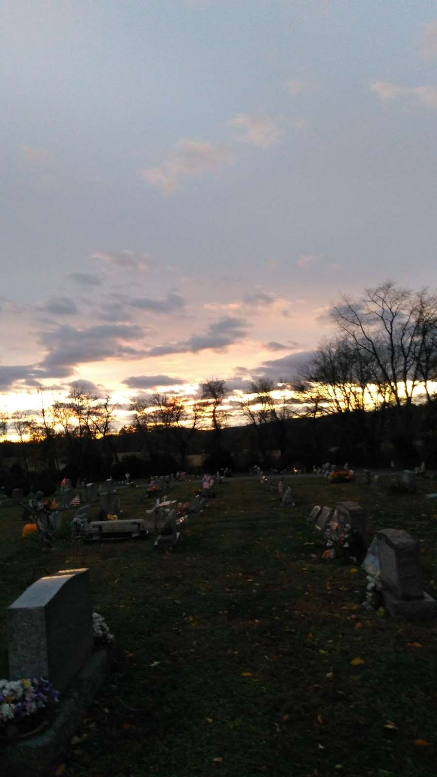 Musconetcong Valley Cemetery | 108 Valley Rd, Hampton, NJ 08827, USA