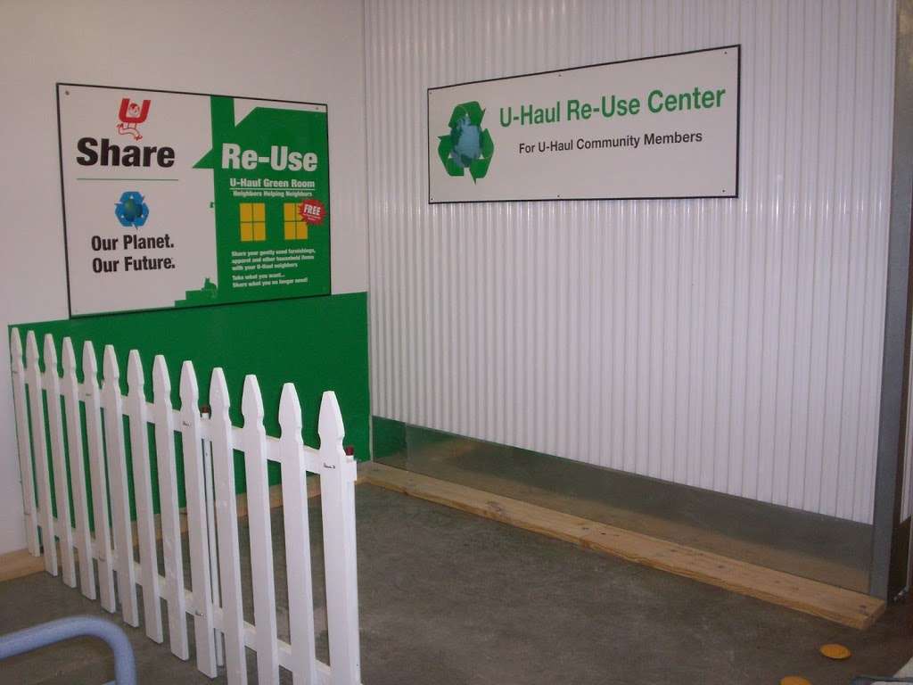 U-Haul Moving & Storage of Fredericksburg | 2411 Plank Rd, Fredericksburg, VA 22401, USA | Phone: (540) 368-2041