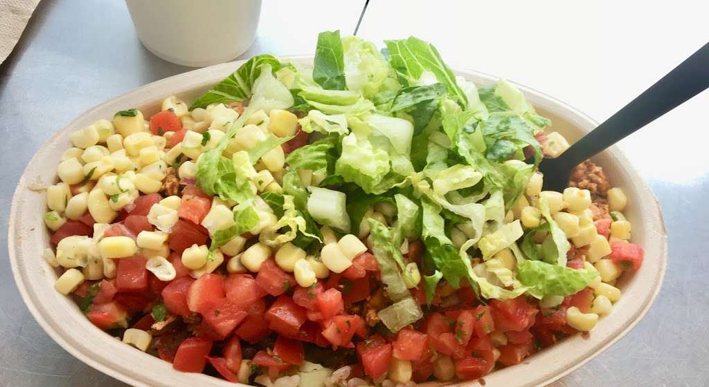 Chipotle Mexican Grill | 28 S Gateway Dr, Fredericksburg, VA 22406 | Phone: (540) 479-3593