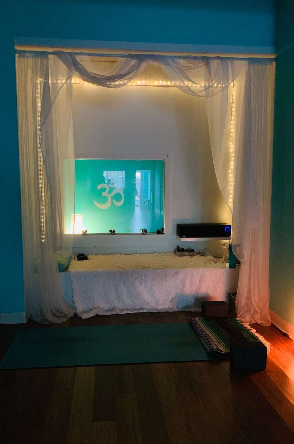 Yoga Bliss - Westchester | 6218 W Manchester Ave, Los Angeles, CA 90045, USA | Phone: (424) 442-0647