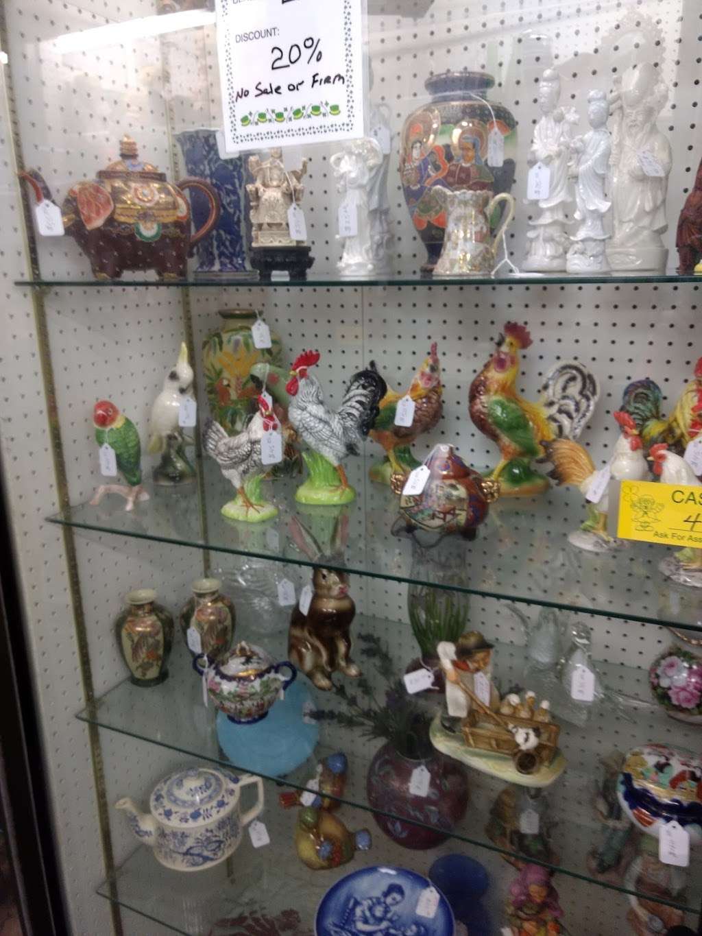 Keepers Antique Mall | 26718 SE Outer Rd, Harrisonville, MO 64701 | Phone: (816) 380-7175