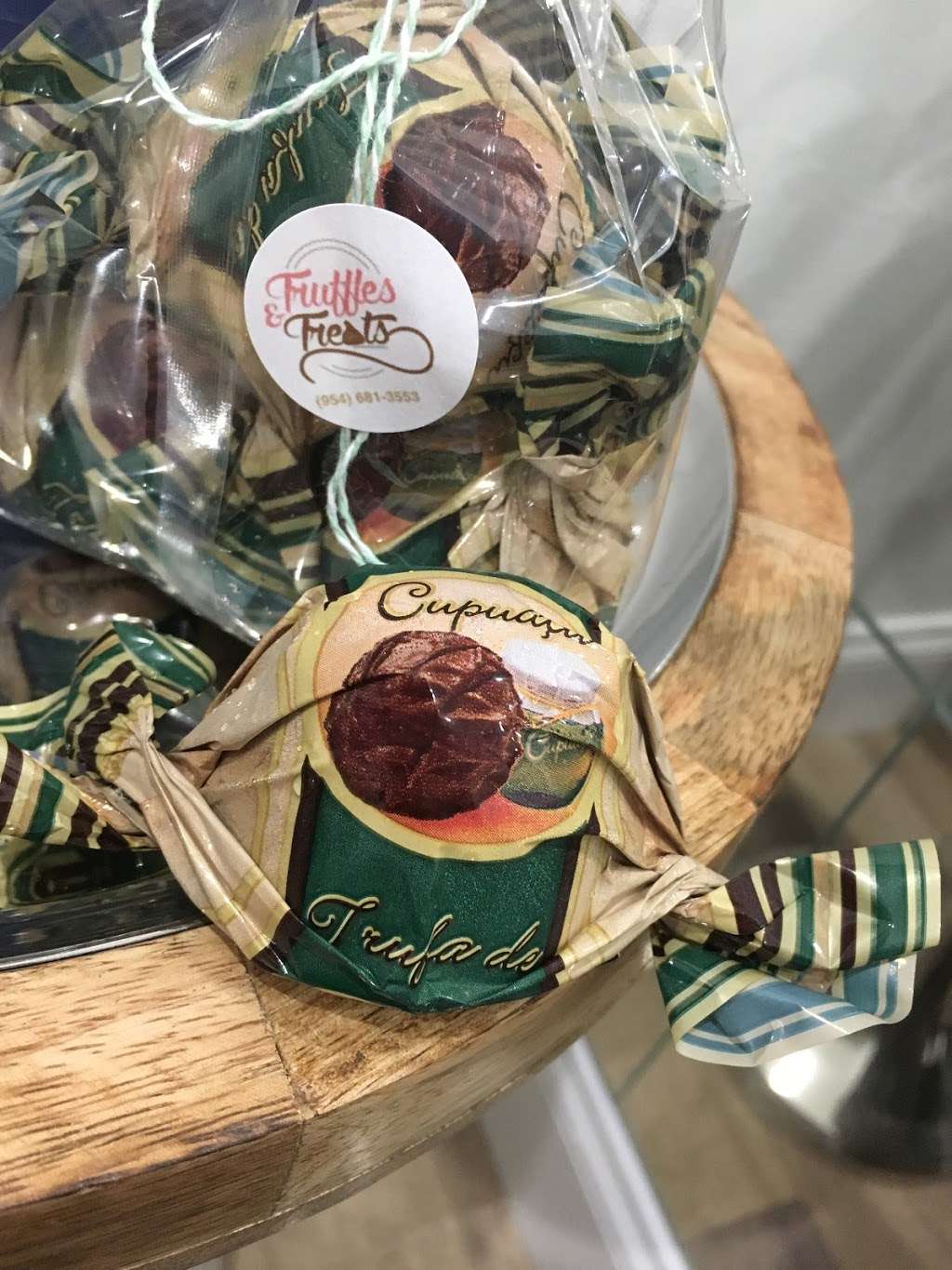 Truffles & Treats | 1444 SW 47th Ave, Deerfield Beach, FL 33442 | Phone: (954) 681-3553