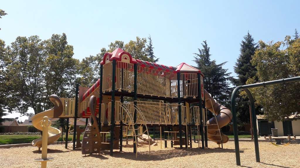 Meadowlands Park | 6179 Vanden Rd, Vacaville, CA 95687, USA | Phone: (707) 449-5200