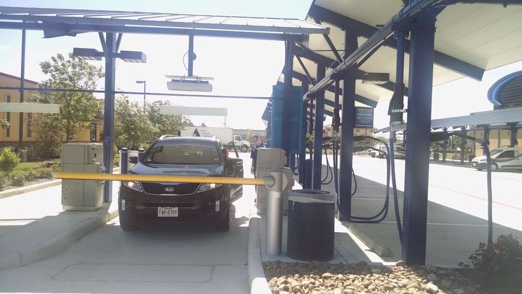 BlueWave Express Car Wash | 6622 Reading Rd, Rosenberg, TX 77471, USA | Phone: (877) 503-0008