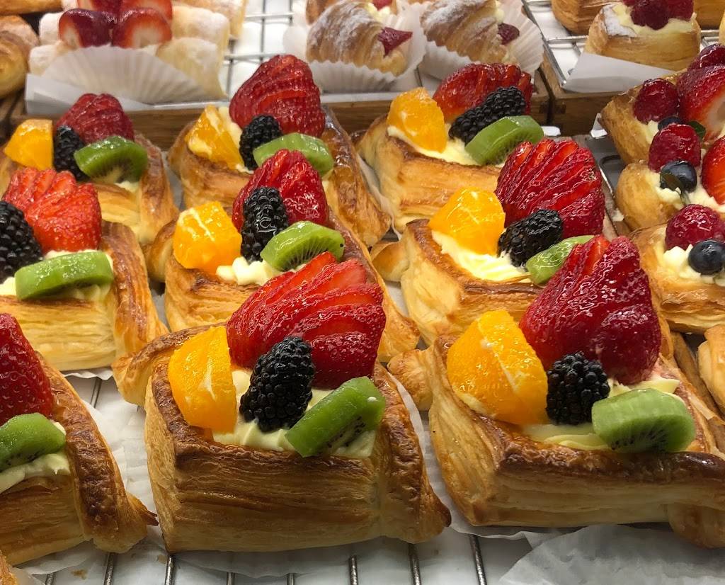 Paris Baguette | 8899 Garden Grove Blvd, Garden Grove, CA 92844, USA | Phone: (714) 537-0404